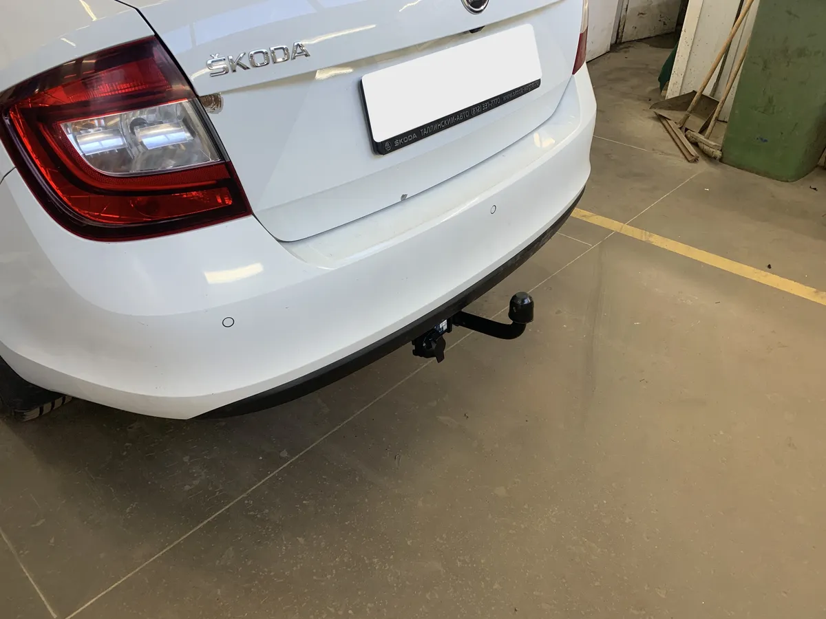 Фаркоп Berg для Skoda Rapid 2014-2020 F.5112.001 в Ульяновск