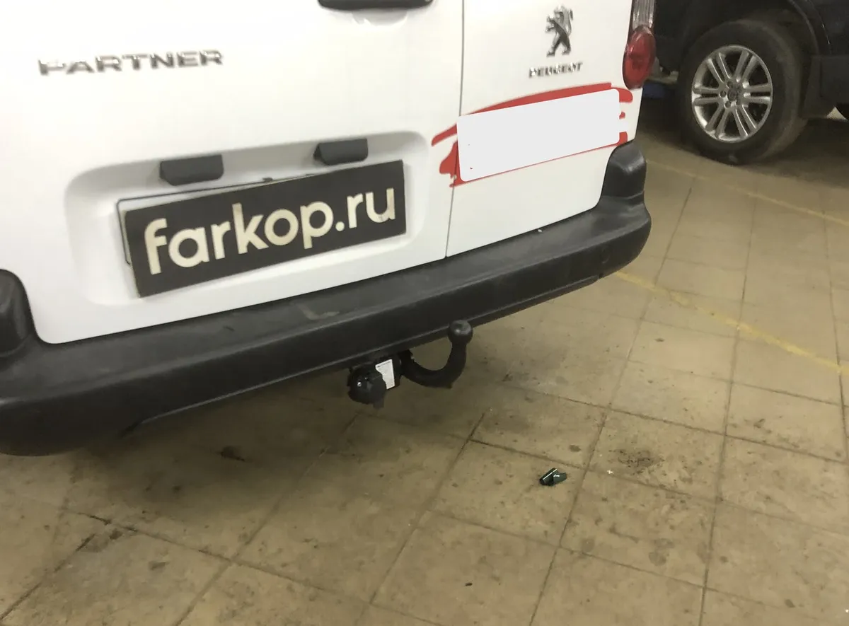 Фаркоп Steinhof для Peugeot Partner 2008-, (L2) C-015 в Ульяновск