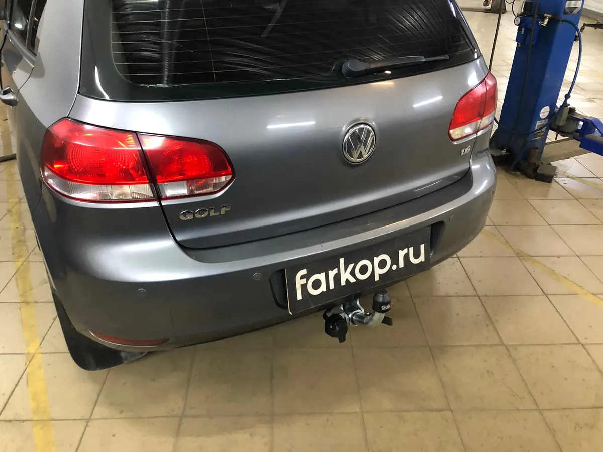 Фаркоп Galia для Volkswagen Golf 2008-2013 A038C в Ульяновск
