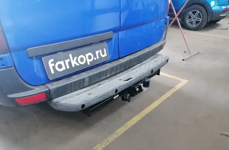 Фаркоп Steinhof для Volkswagen Crafter 2006-2016 (для а/м со ступенькой) V-033 в Ульяновск