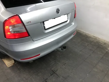 Фаркоп Galia для Skoda Octavia (лифтбек, универсал, вкл. Scout) 2005-2013 S086C в Ульяновск