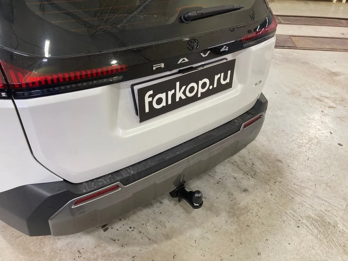 Фаркоп Berg для Toyota RAV4 2025- F.5717.002 в Ульяновск Фаркоп Berg для Toyota RAV4 2025- F.5717.002 в Ульяновск