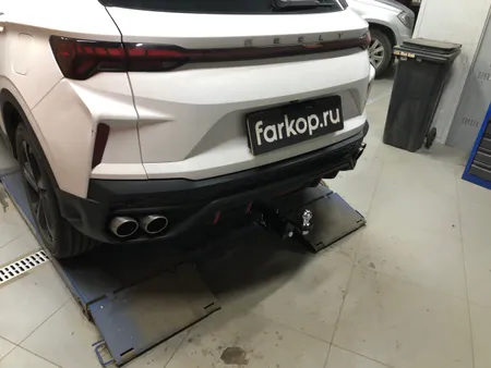 Фаркоп TowRus для Geely Coolray 2020- 299413 в Ульяновск