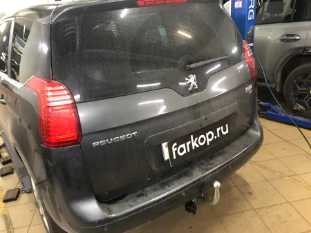 Фаркоп Galia для Peugeot 5008 2010-2016 C051A в Ульяновск