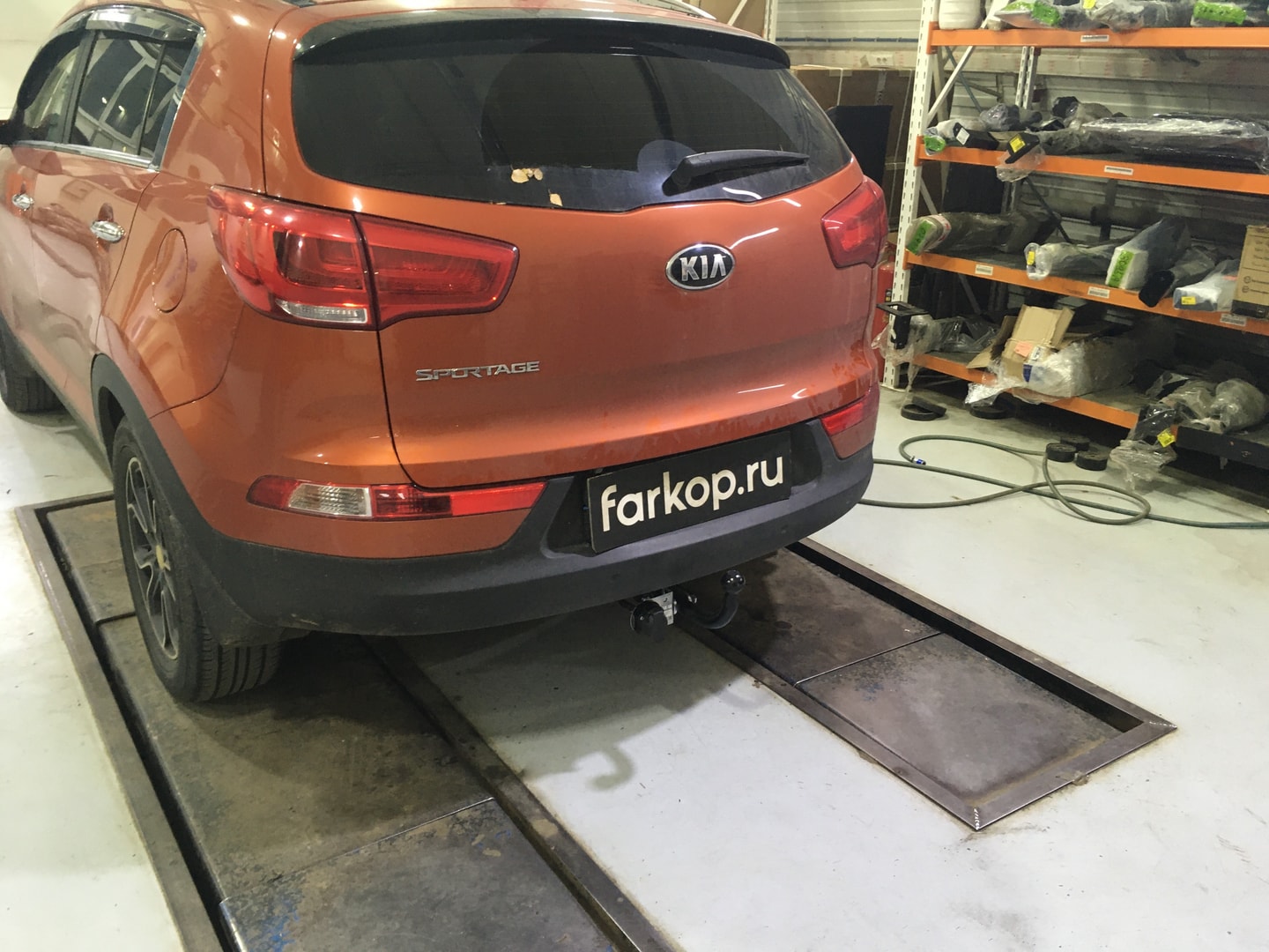 Установили фаркоп Лидер Плюс для Kia Sportage 2014 г. Установили фаркоп Лидер Плюс для Kia Sportage 2014 г.